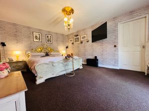 Photo 14- click for photo gallery